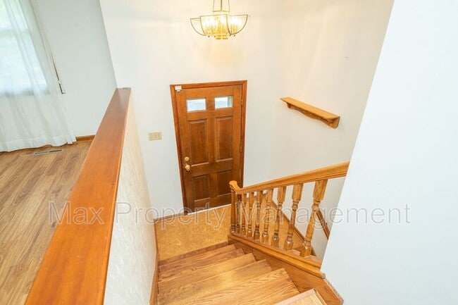 Building Photo - 5315 Merced St