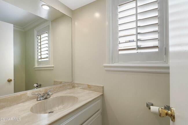 Building Photo - 2641 Calle Abedul