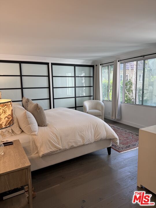 Building Photo - 865 Comstock Ave