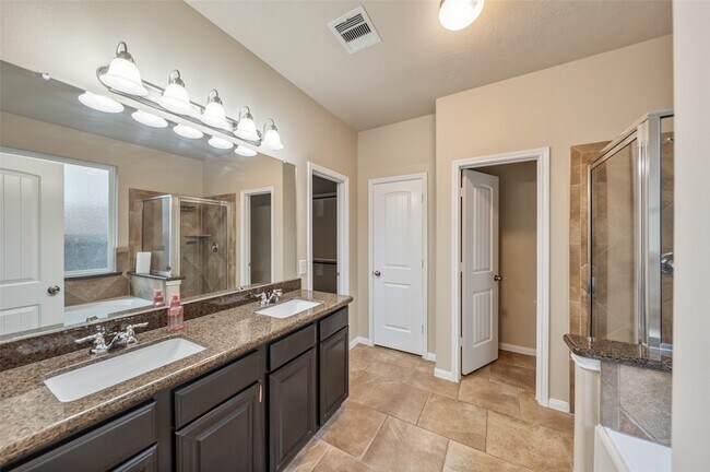 Building Photo - 24213 Nichols Trace Dr