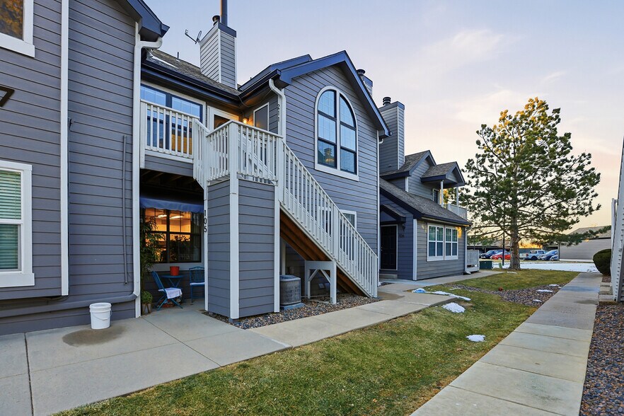 Building Photo - 8327 S Upham Way