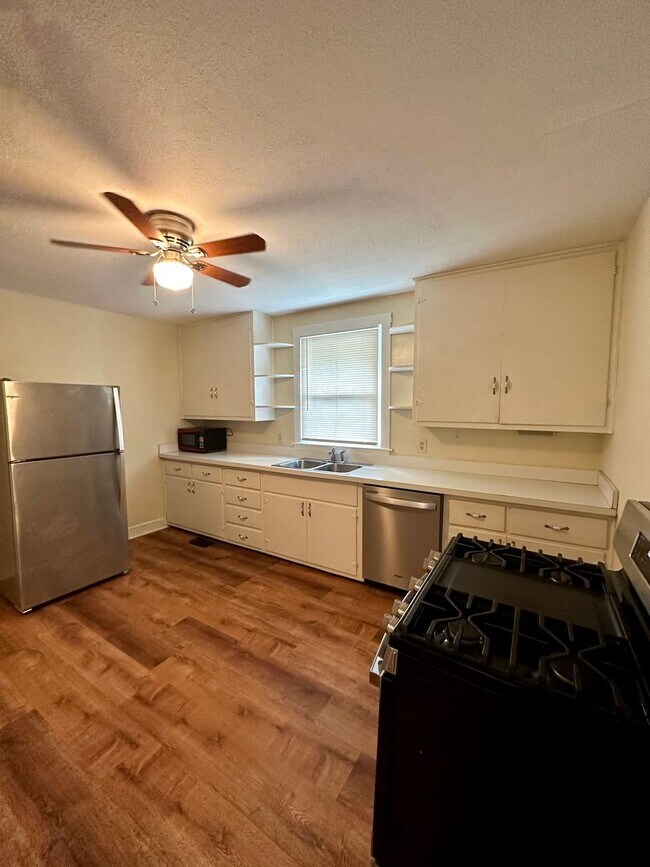 Building Photo - Pre-Leasing Now for the Fall Semester 2026