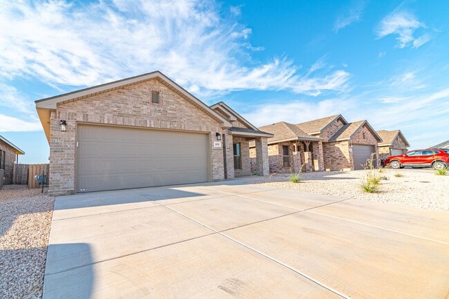 Building Photo - 2021 Escalara St