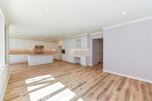 Building Photo - 99 Bianco