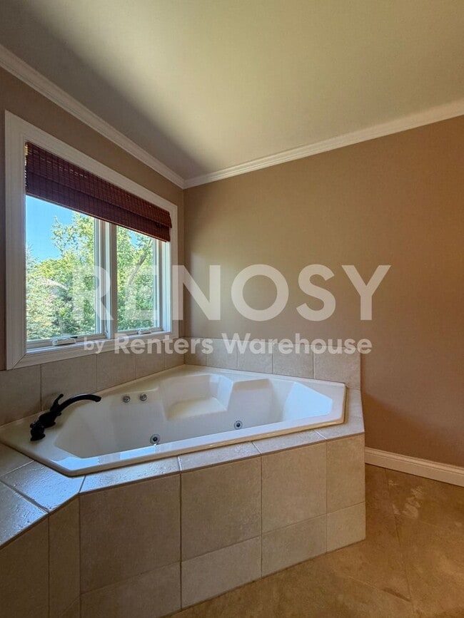 Building Photo - Available August 3rd 3 Bedroom 2.5 Bath Single Family Home in Prior Lake