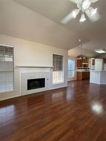 Building Photo - 2440 Ravenhurst Dr