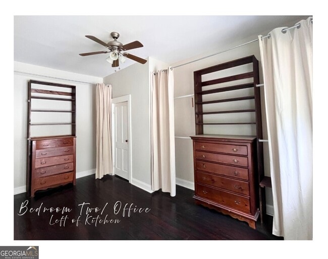 Building Photo - 208 Bartlett St