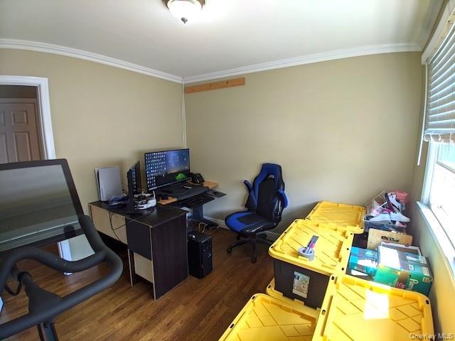 Building Photo - 469 E Park Ave