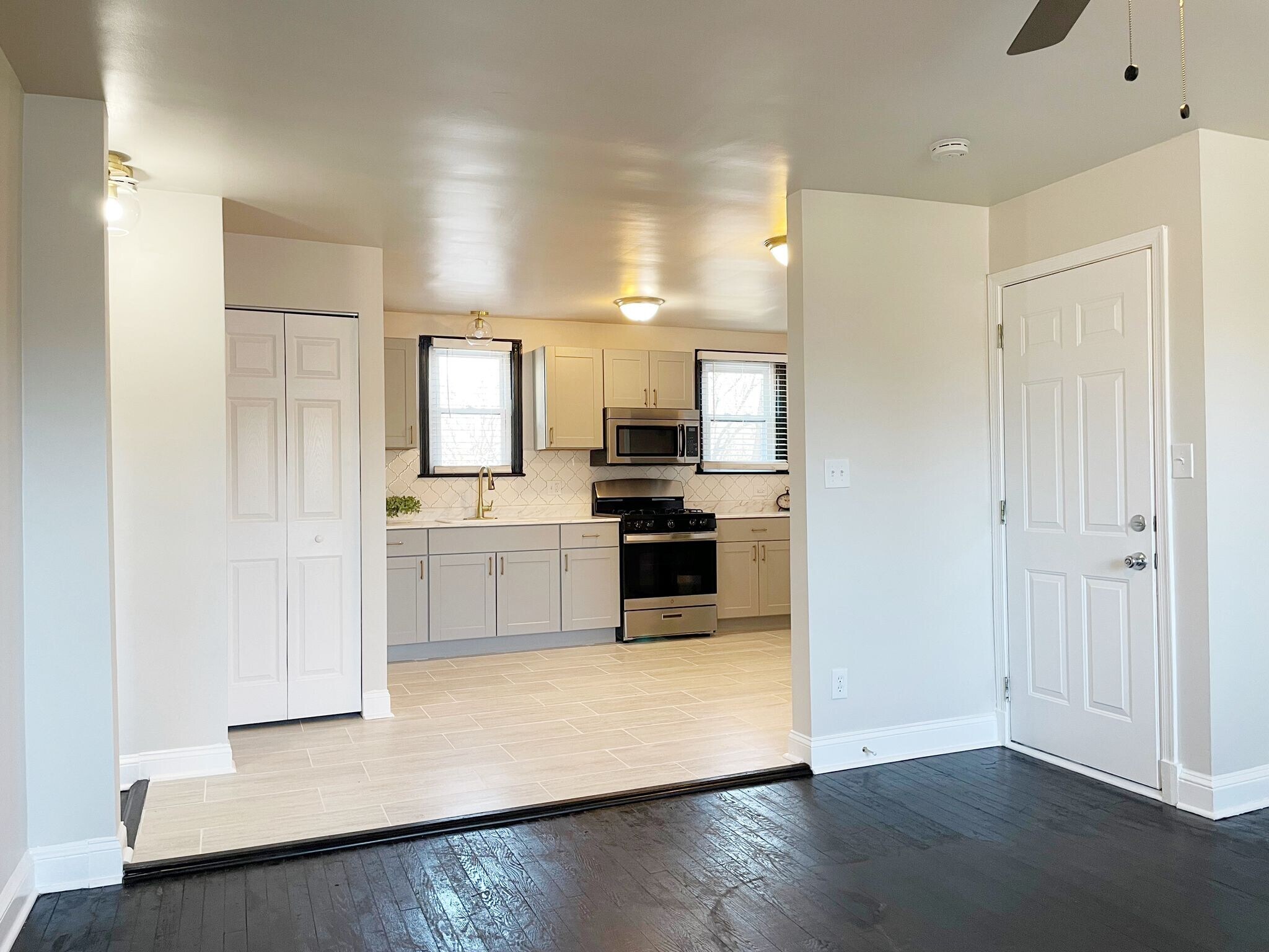 Building Photo - 500 5th St