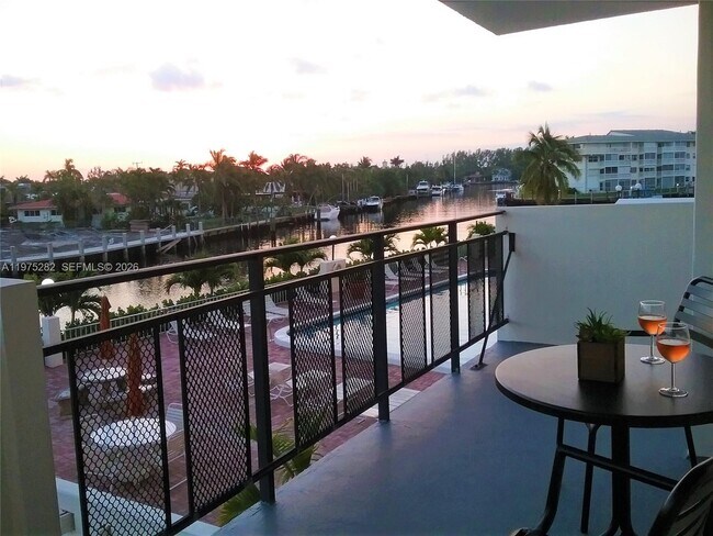 Building Photo - 401 Golden Isles Dr