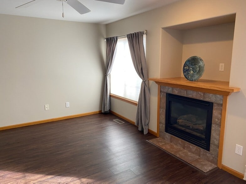 Building Photo - 218 Camden Rd