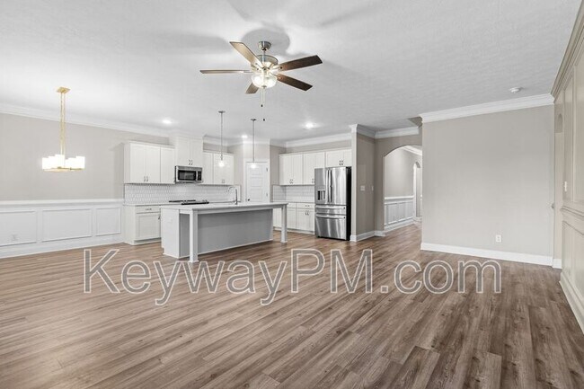 Building Photo - 5921 Big Pond Trl