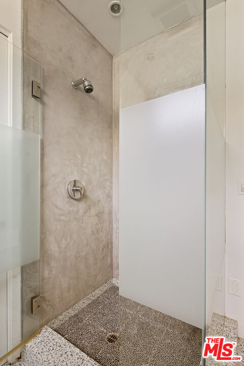 Building Photo - 710 Milwood Ave