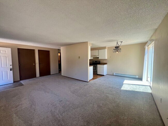 Building Photo - 9236 White Fir Dr NE