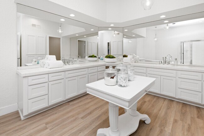 Building Photo - 79735 Northwood