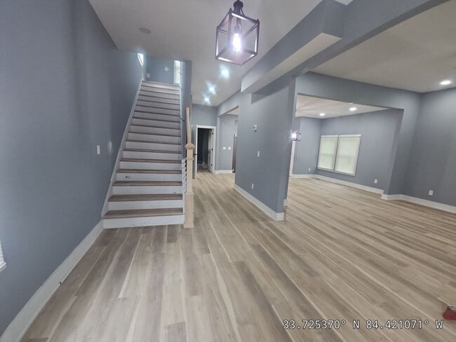 Building Photo - Coming Soon!! Stunning Fully Renovated Hom...