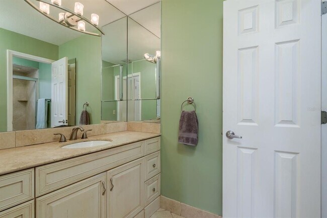 Building Photo - 6340 Garland Ct