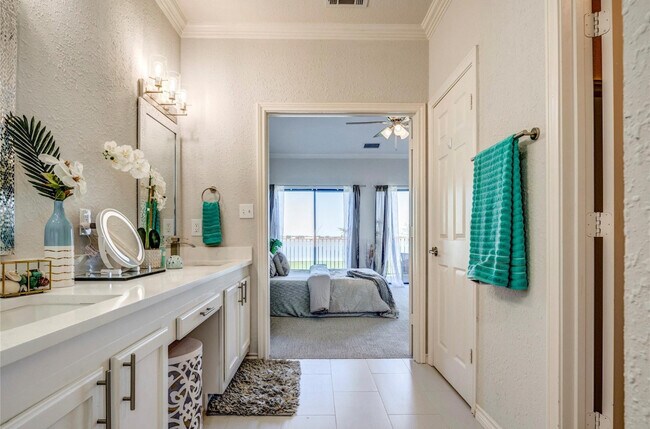 Building Photo - 1916 Signal Ridge Pl