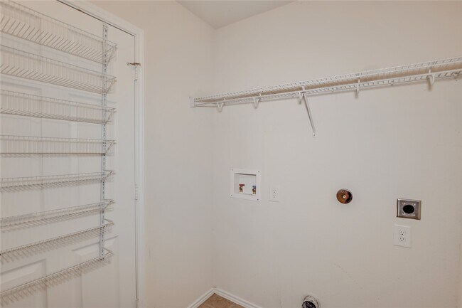 Building Photo - 2638 Ensbrook Meadow Lane