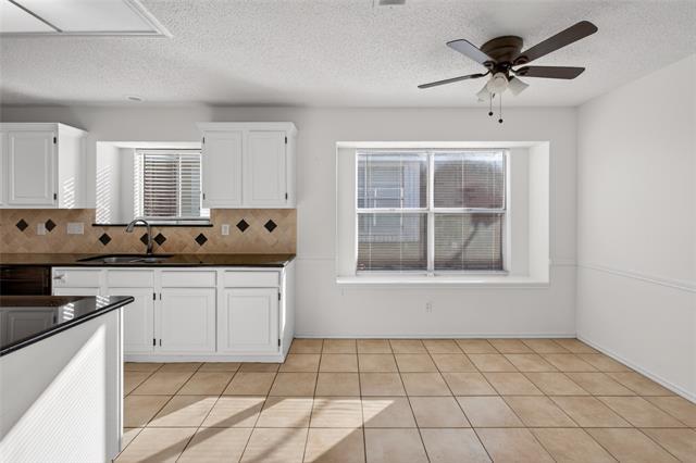 Building Photo - 1302 Silver Maple Dr