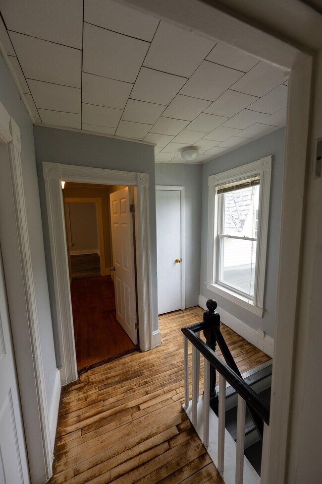 Building Photo - 125 Tarrytown Rd