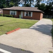 Building Photo - Home for Rent