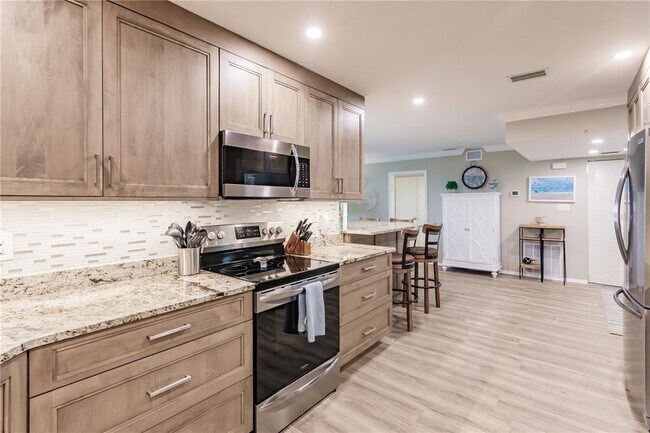 Building Photo - 1200 E Peppertree Ln