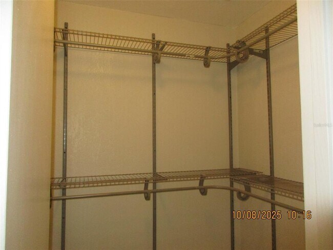Building Photo - 50 Silver Falls Cir