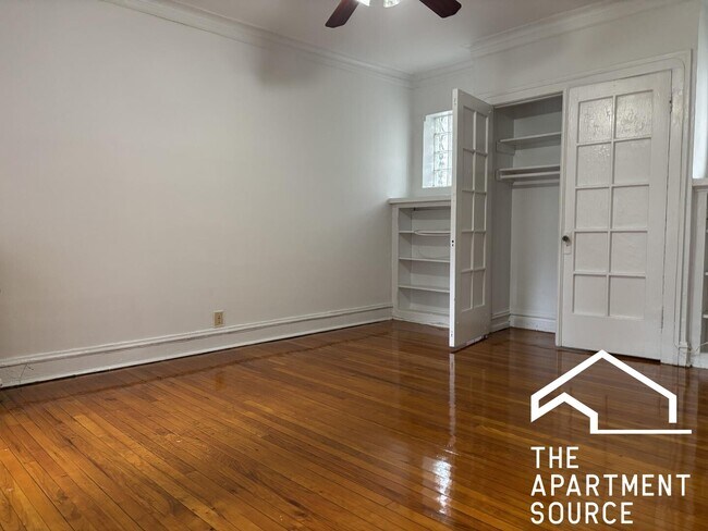 Primary Photo - 1218 W North Shore Ave