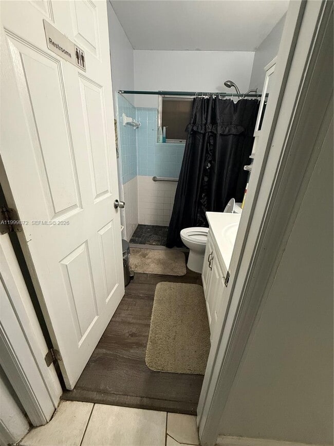 Building Photo - 3120 Ave Q