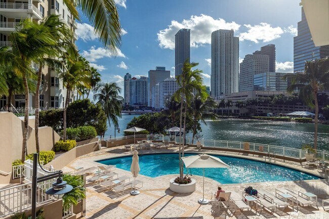 Building Photo - 801 Brickell Key Blvd