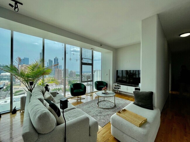 Building Photo - 1720 S Michigan Ave