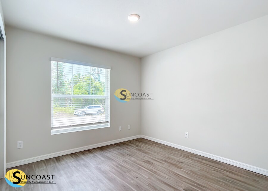 Building Photo - 1145 S Apopka Ave