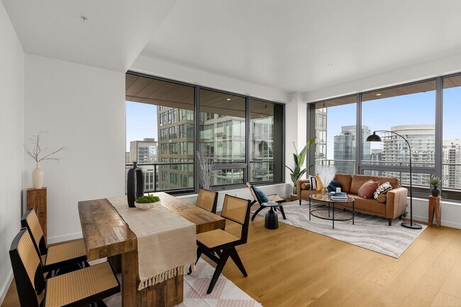 Building Photo - Great Nexus Condo For Rent