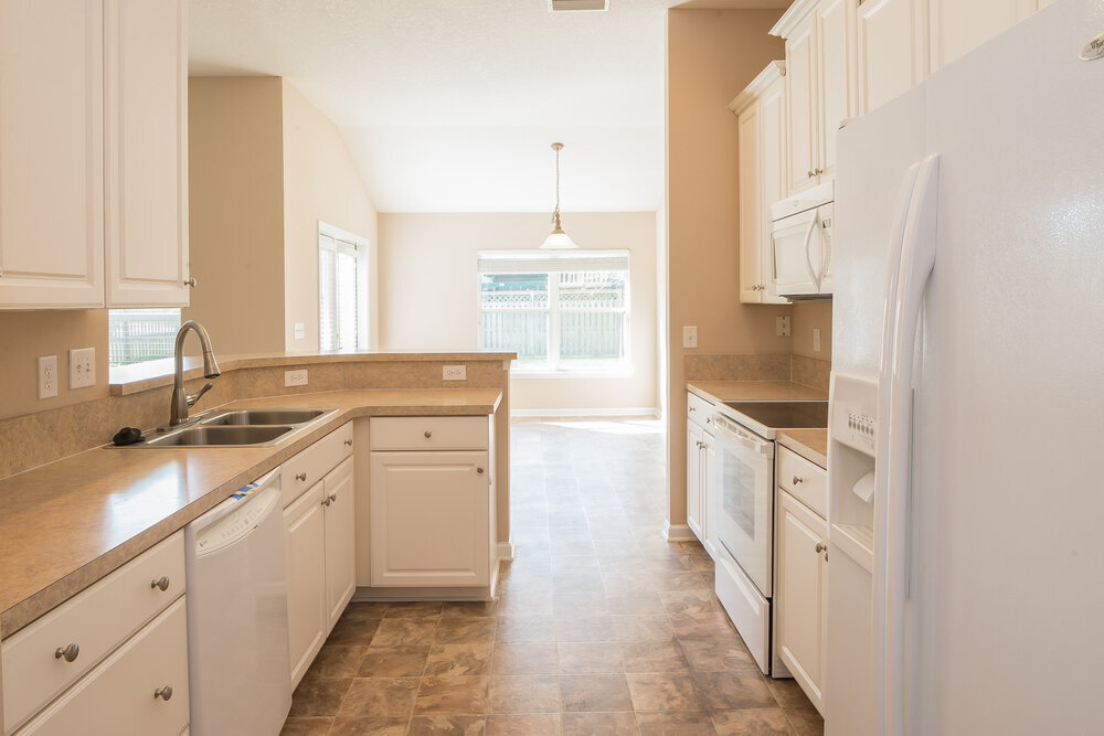 Building Photo - 744 Flowers St