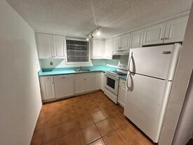 Building Photo - 4313 Antisdale St