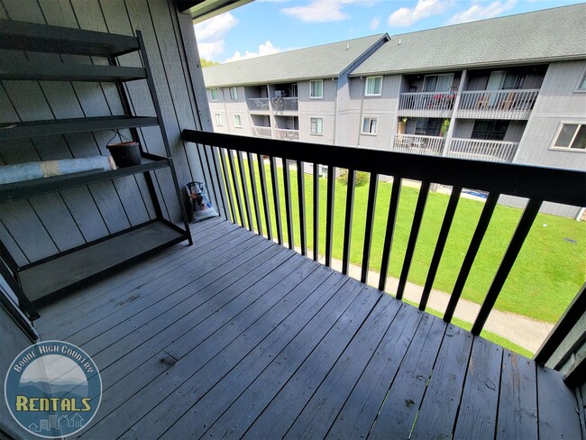 2 Bedroom Condo At College Place - 521 Meadowview Dr Boone NC 28607 ...