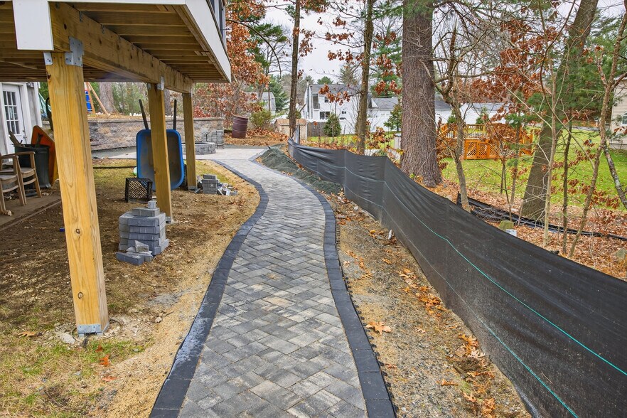 Building Photo - 80 Algonquin Dr