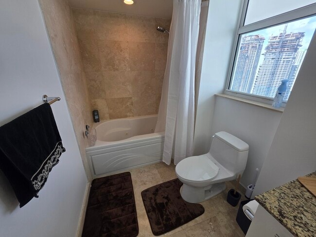 Building Photo - 41 SE 5th St