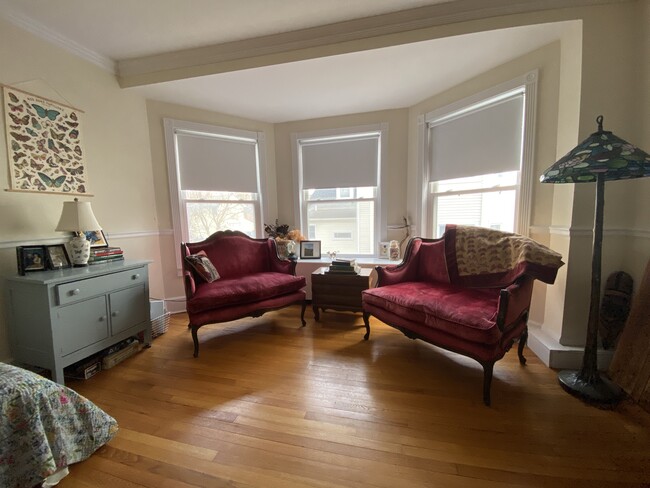 Bedroom 2, large bay window - 381 Bedford Rd