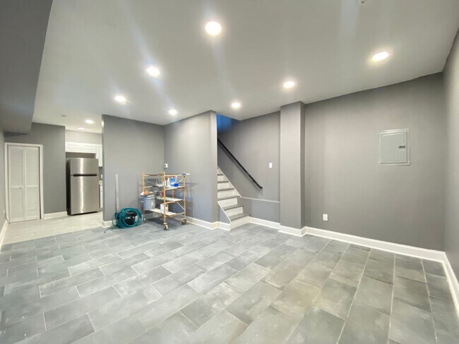 Building Photo - 1230 N 15TH ST