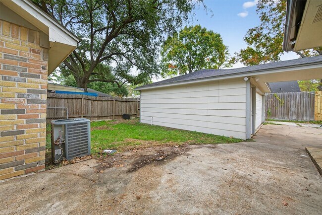 Building Photo - 17614 Telegraph Creek Dr