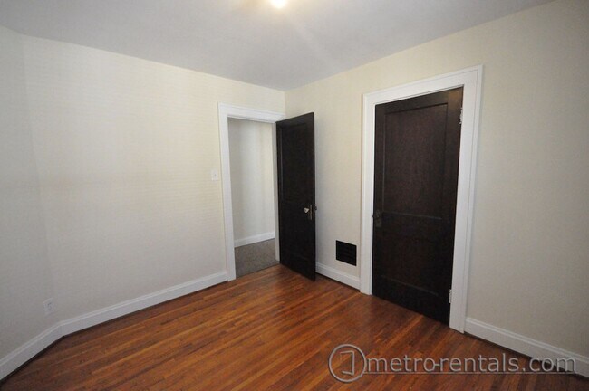 Building Photo - 63-65 E Como Avenue