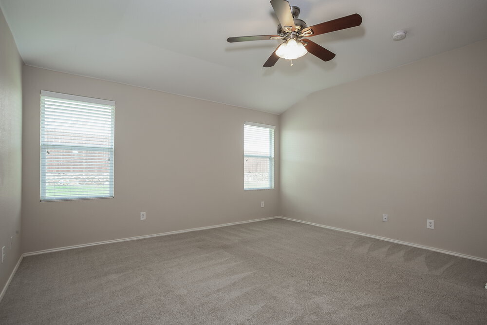 Building Photo - 1625 Grassy View Dr