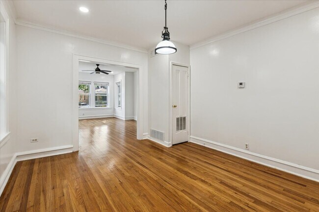 Building Photo - 6724 N Campbell Ave