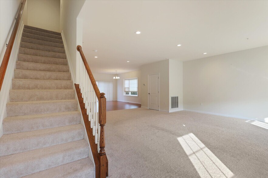 Building Photo - 2782 Monticello Ln