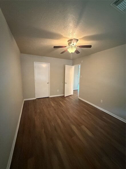 Building Photo - 19918 Rising Star Dr