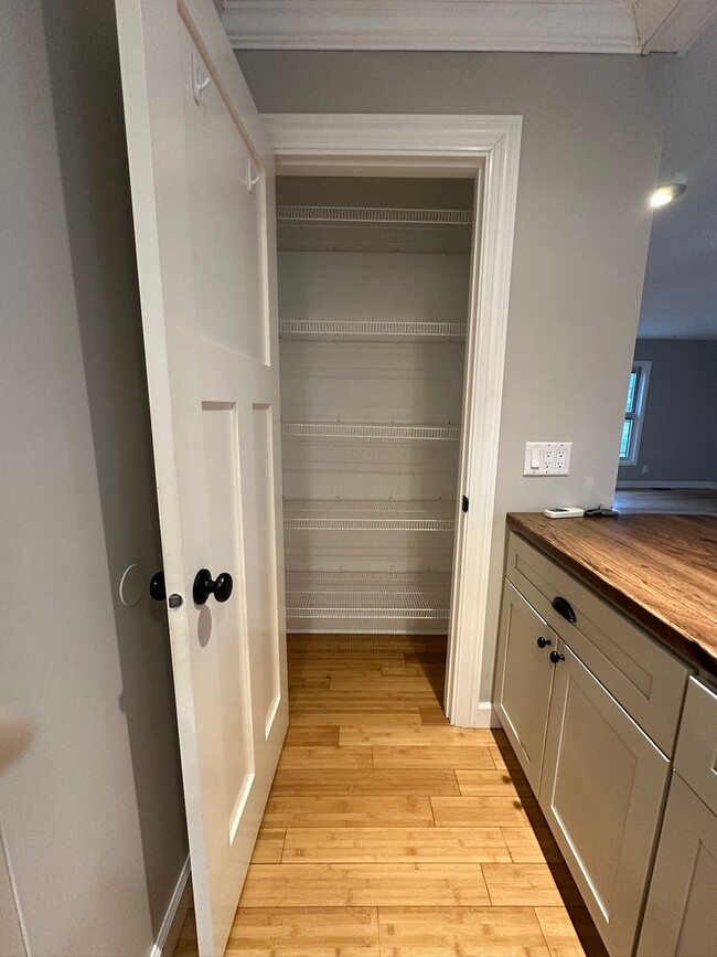 Building Photo - 3316 Annally Dr