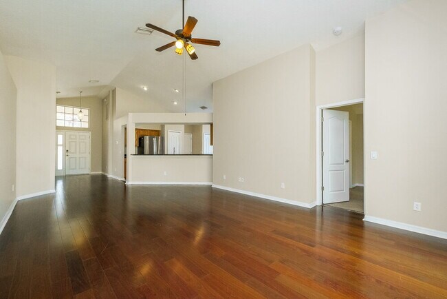 Building Photo - 13532 Fladgate Mark Dr