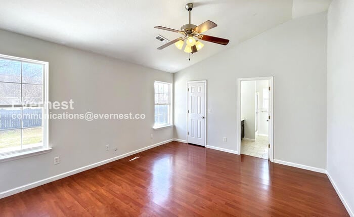 Building Photo - 183 Bunker Dr